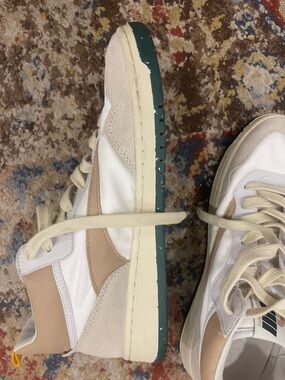 Oncept Women's White and Tan Low-Top Sneakers with Dark Green Outsoles